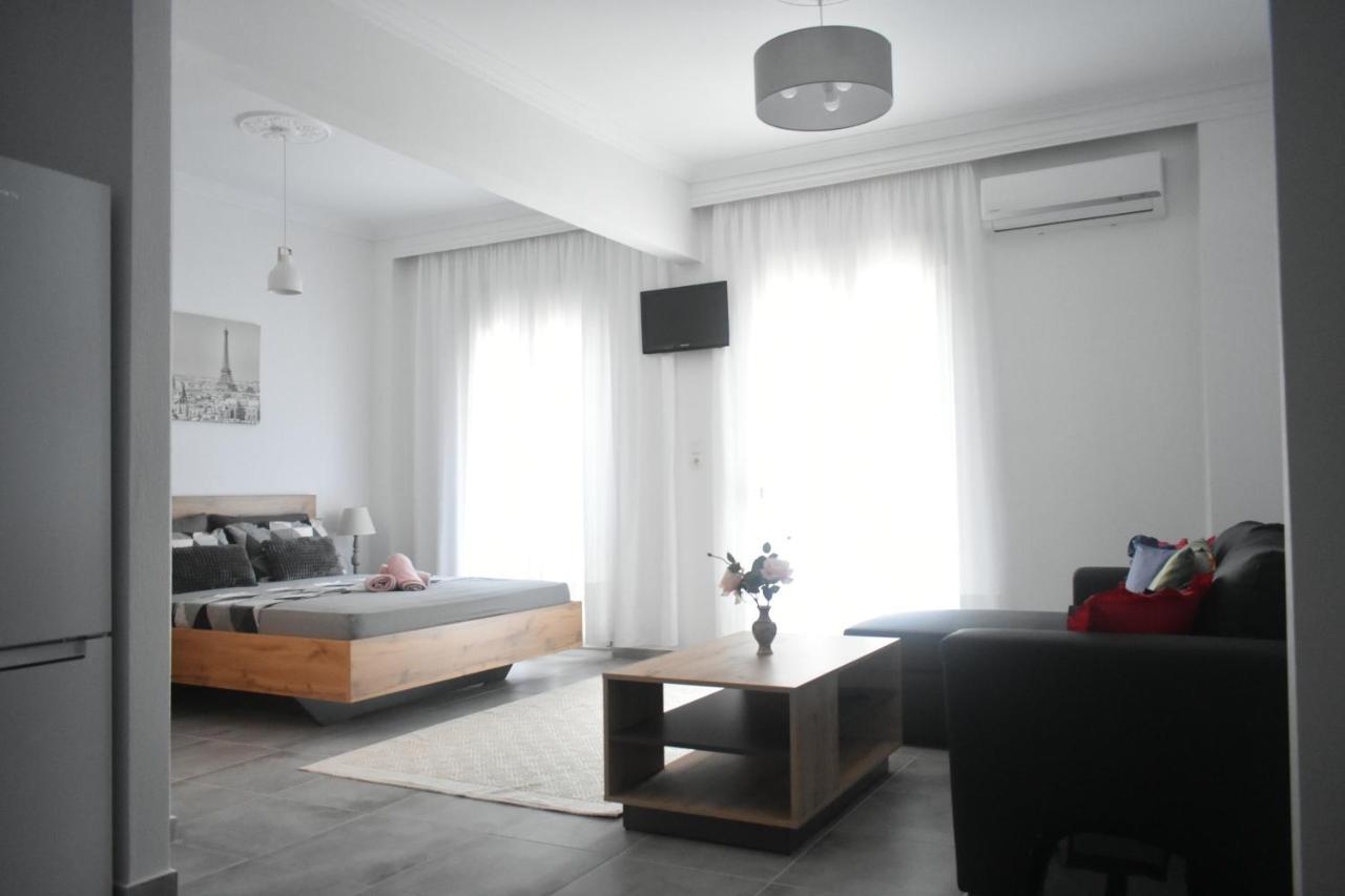 Seaside Apartments Неа Ираклия Екстериор снимка
