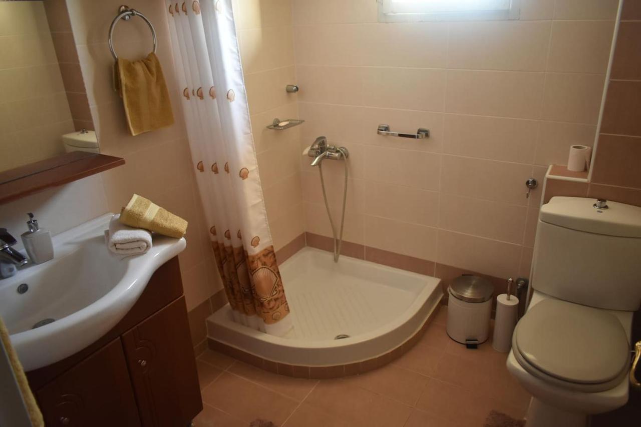Seaside Apartments Неа Ираклия Екстериор снимка