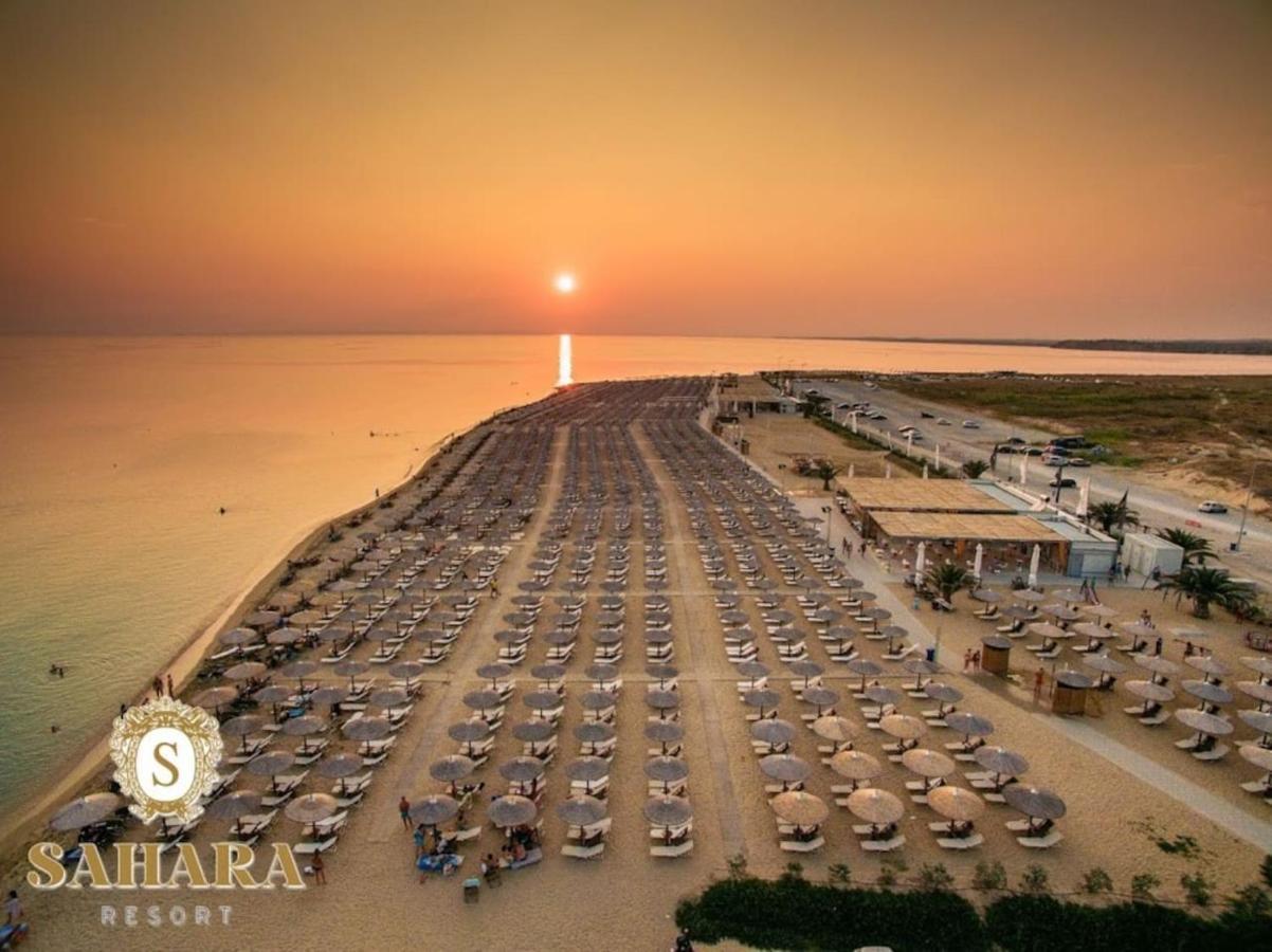 Seaside Apartments Неа Ираклия Екстериор снимка