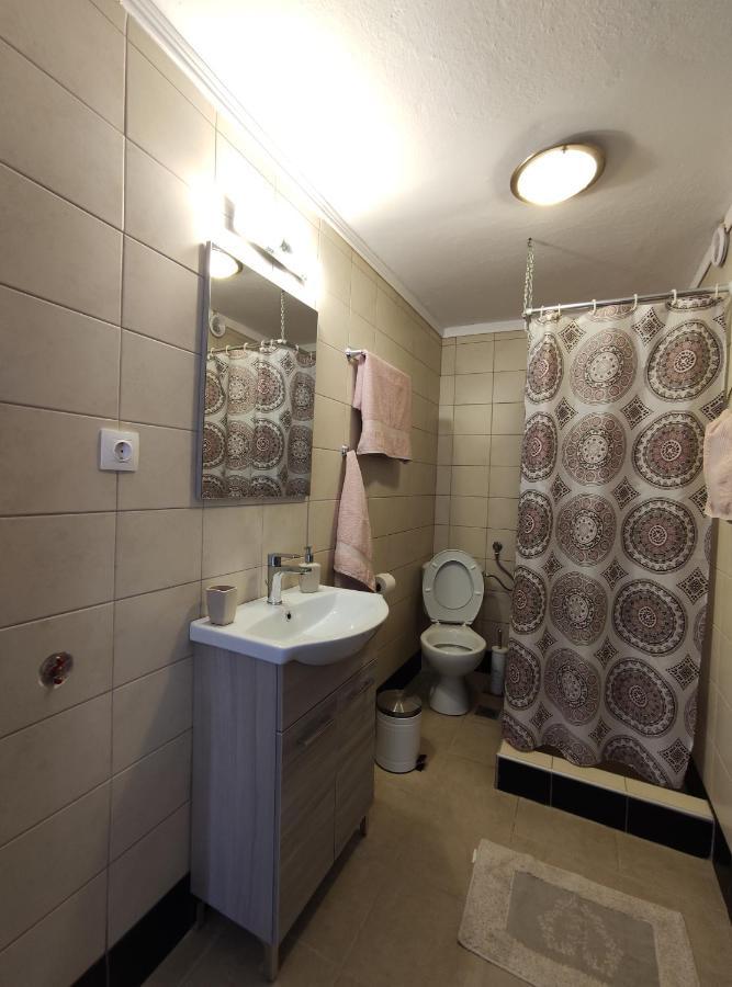 Seaside Apartments Неа Ираклия Екстериор снимка